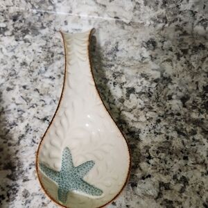 Cracker Barrel Starfish Spoon Rest - Cream and Green